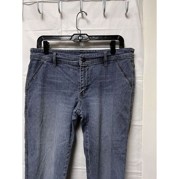 001-004 Lee‎ Jeans Size 13/14 Women Capri Blue Flap Pocket Detail Stretch - Picture 2 of 8
